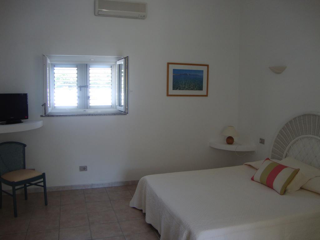 Camping Residence Chalet La Pomposa Terrazzoni Bonifacio  Zimmer foto